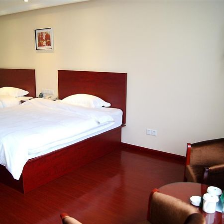 Greentree Inn Zhejiang Jiaxing Nanyang College Henglong Square Business Hotel מראה חיצוני תמונה